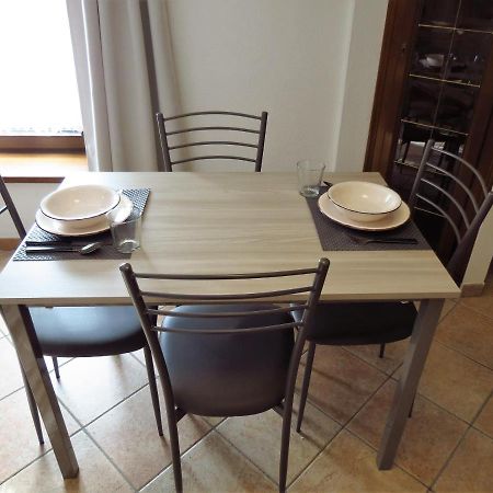 Lo Gnomo Sotto Al Glicine Apartment Châtillon Екстериор снимка
