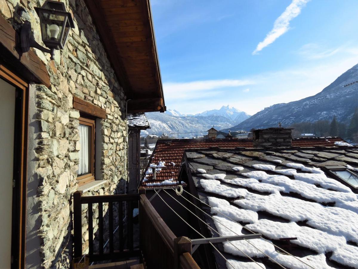 Lo Gnomo Sotto Al Glicine Apartment Châtillon Екстериор снимка