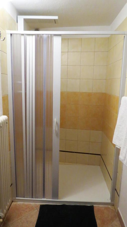 Lo Gnomo Sotto Al Glicine Apartment Châtillon Екстериор снимка