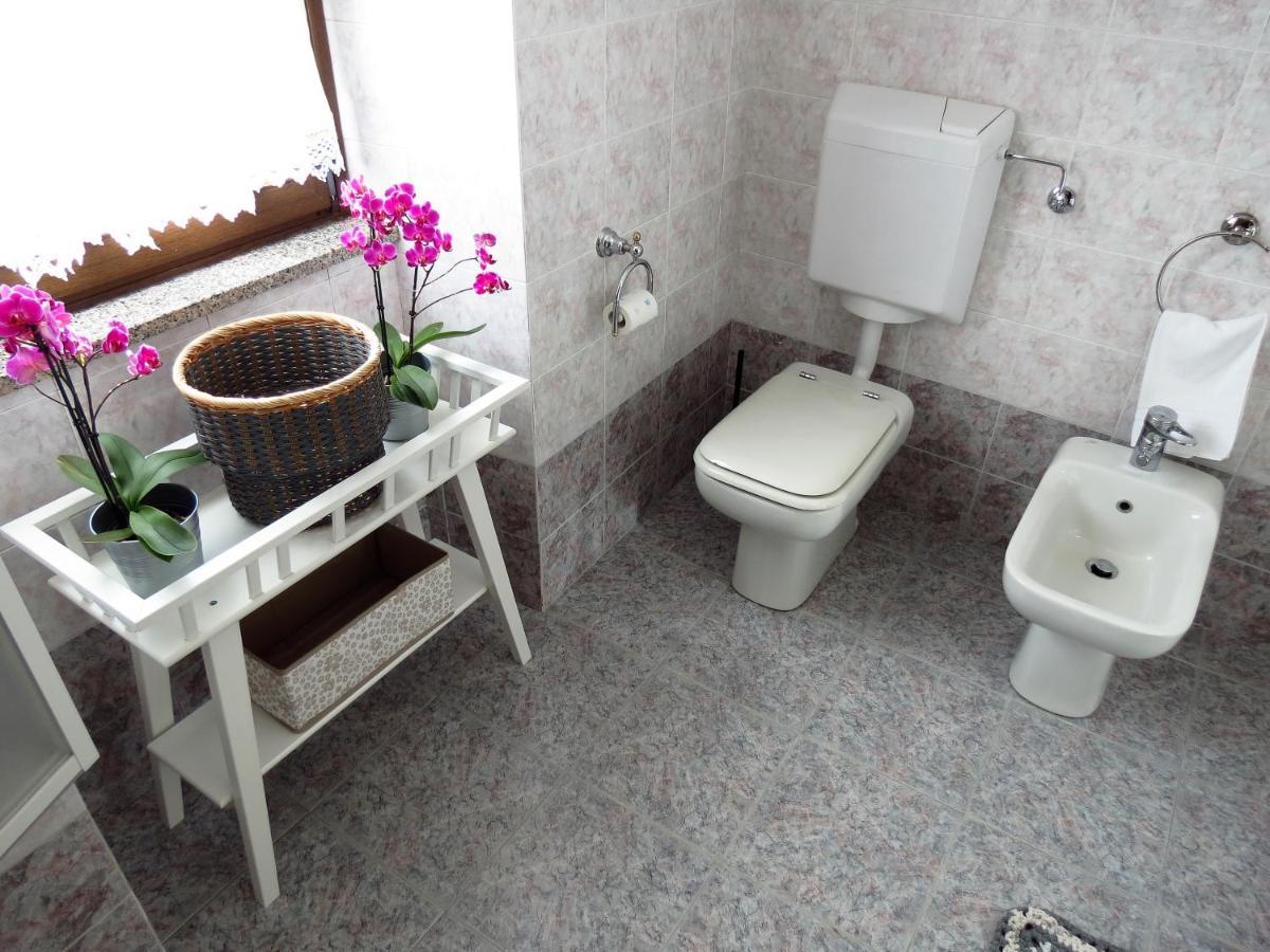 Lo Gnomo Sotto Al Glicine Apartment Châtillon Екстериор снимка