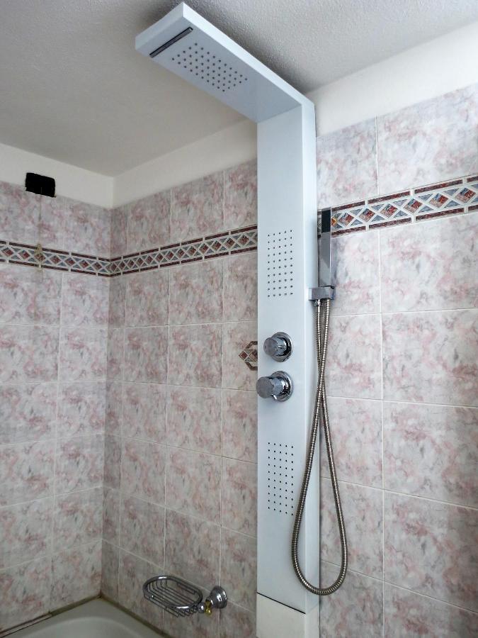Lo Gnomo Sotto Al Glicine Apartment Châtillon Екстериор снимка